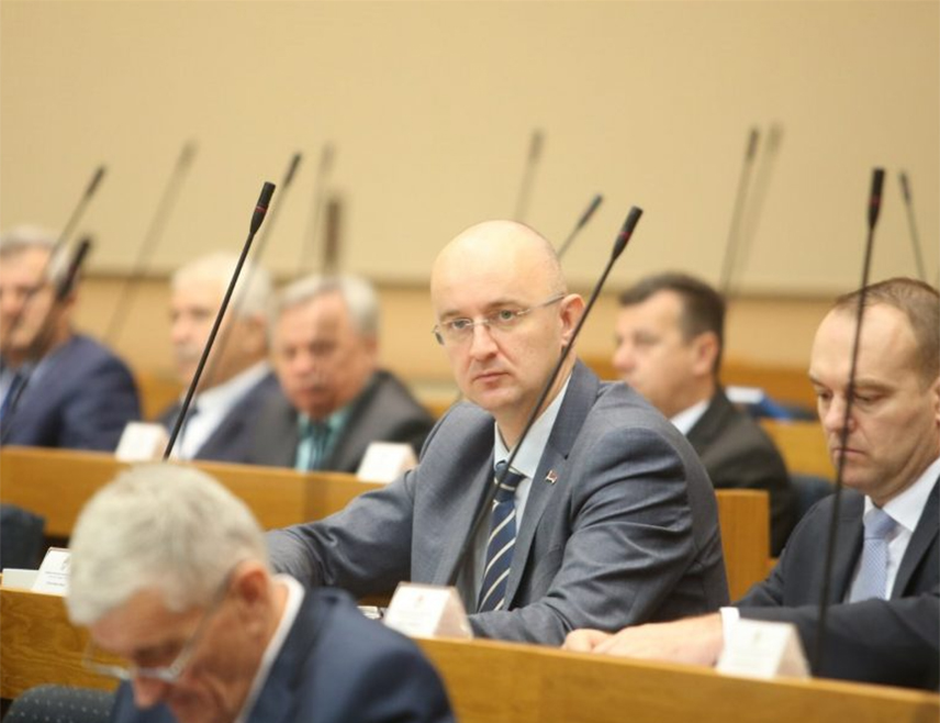 БАЊАЛУКА, 26. МАРТА /СРНА/ - Шеф Клуба посланика СНСД-а у Народној скупштини Републике Српске Срђан Мазалица рекао је да је Министарство унутрашњих послова /МУП/ Српске гарант безбједности грађана Српске, о чему свједоче одлични резултати рада у прошлој години.