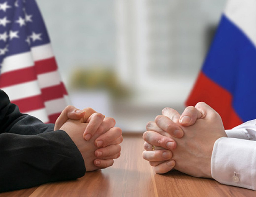 ВАШИНГТОН, 27. МАРТА /СРНА/ - Односи Москве и Вашингтона добили су одређен позитиван подстрек, али су и даље потребни напори да се превазиће токсично насљеђе претходне америчке предсједничке администрације, изјавио је нови амбасадор Русије у САД Александар Дарчијев.