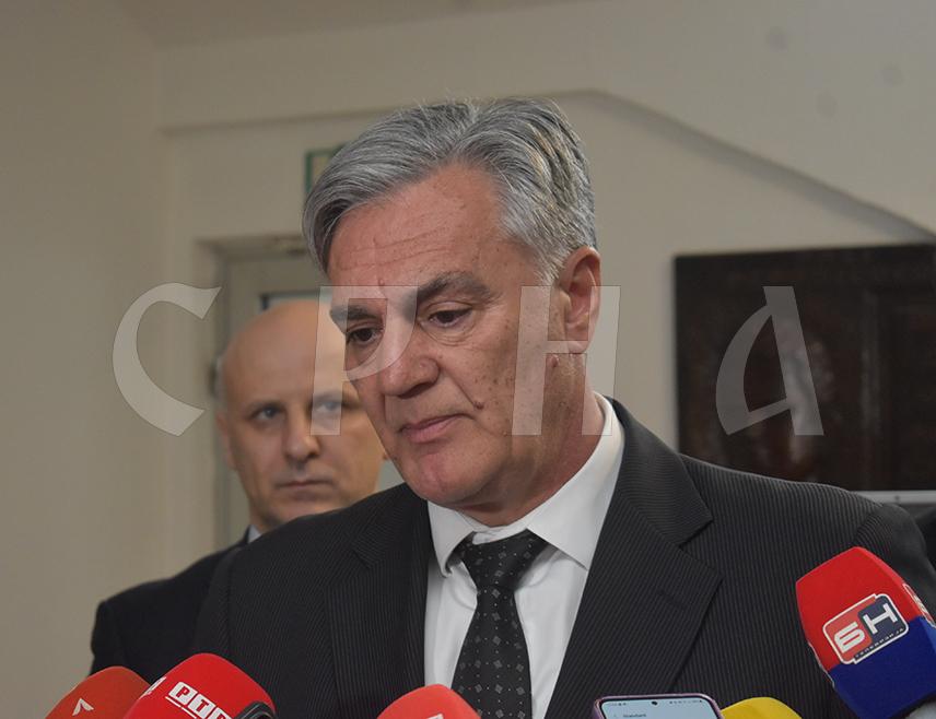 ПРИЈЕДОР, 27. МАРТА /СРНА/ - Министар унутрашњих послова Републике Српске Синиша Каран изјавио је данас да институција Интерпола у својој стогодишњој каријери никада није и не смије расписивати потјернице за политичке прогоне.