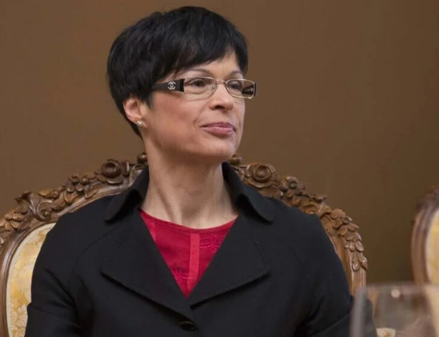 ЉУБЉАНА, 29. МАРТА /СРНА/ - Европски комесар за проширење Марта Кос рекла је да се нада да потредсједник Владе Србије Александар Вулин неће бити у новој Влади.