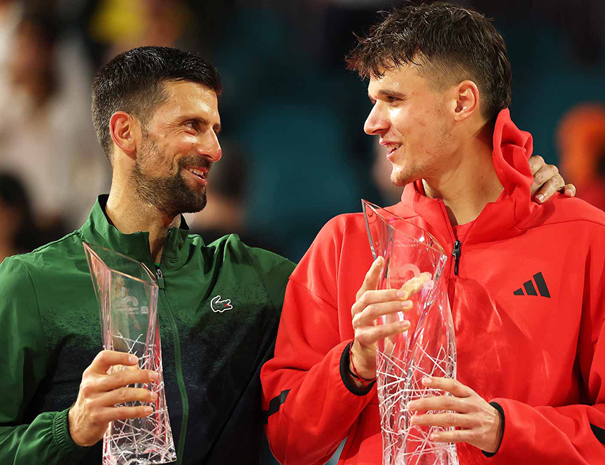 МАЈАМИ, 31. МАРТА /СРНА/ - Најбољи тенисер свих времена Новак Ђоковић поражен је у финалу Мастерса у Мајамију од Чеха Јакуба Меншика резултатом 7:6, 7:6 након двочасовне борбе.