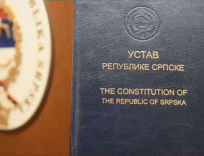 БАЊАЛУКА, 2. АПРИЛА /СРНА/ - Расправа о Нацрту устава Републике Српске биће одржана данас у Бањалуци у организацији Академије наука и умјетности Републике Српске /АНУРС/.