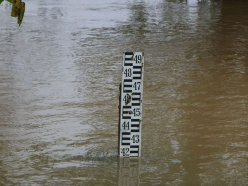 БАЊАЛУКА, 1. АПРИЛА /СРНА/ - Водостај ријеке Врбас у бањалучком Делибашином Селу у константном је паду и ниједан бујични поток тренутно није активан, изјавио је Срни шеф Одсјека за послове Цивилне заштите града Бањалука Драган Бабић.