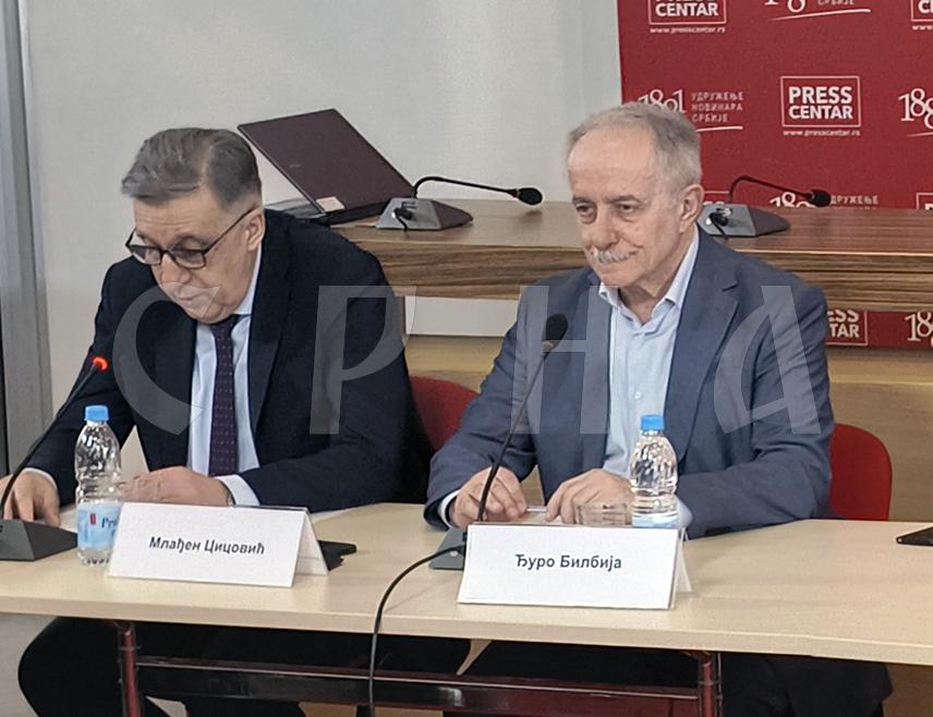 БЕОГРАД, 2. АПРИЛА /СРНА/ - Шеф Представништва Републике Српске у Србији Млађен Цицовић рекао је данас да Републици Српској треба вратити уставне надлежности и упоставити потпуно дејство Устава БиХ, те истакао да је једини пут у нормалност пуно поштовање Дејтонског споразума и Устава.