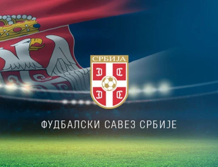 БЕОГРАД, 3. АПРИЛА /СРНА/ - Фудбалски савез Србије /ФСС/ саопштио је да је отклонио пропуст организатора данашњег Конгреса УЕФА у Београду који је један од учесника покушао да искористи за нефудбалске интересе.