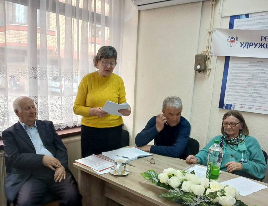 ШАМАЦ 5. АПРИЛА /СРНА/ - Финансијски план Удружења пензионера у Шамцу повећан је на 95.00 КМ са досадашњих 81.000, што ће омогућити бољу помоћ члановима, поготово онима који су у тешкој материјалној ситуацији, рекао је предсједник овог удружења Љубомир Чордашевић.