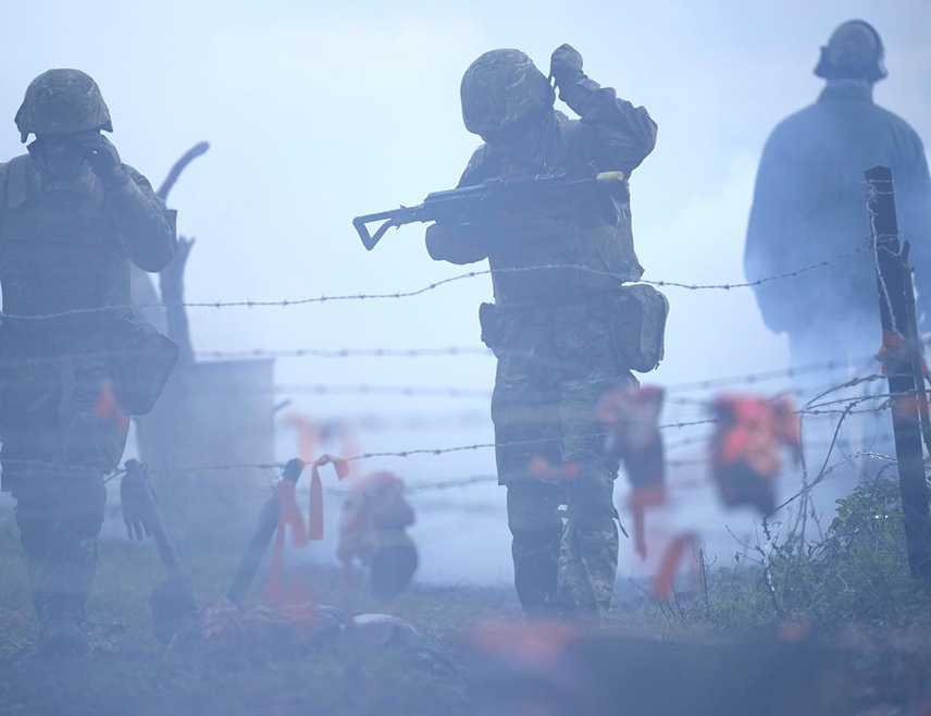 ГОРЛОВКА, 5. АПРИЛА /СРНА/ - Четири цивила су рањена у нападу украјинске војске на Горловку у Доњецкој Народној Републици, саопштио је шеф локалне управе Иван Приходко.