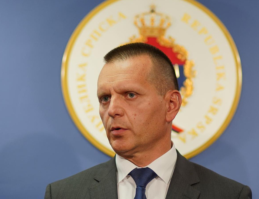 БАЊАЛУКА, 6. АПРИЛА /СРНА/ - Није БиХ у кризи, то је погрешна поставка, у кризи је протекторат, колонијални статус у који је доведена, изјавио је некадашњи министра унутрашњих послова Републике Српске Драган Лукач.