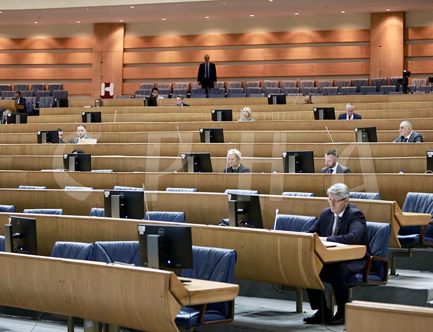 САРАЈЕВО, 7. АПРИЛА /СРНА/ - Клуб посланика СНСД у Представничком дому Парламентарне скупштине БиХ је поводом изјава представника политичке групације познате као "тројка" изразио забринутост због наставка деструктивног
и искључивог политичког дјеловања које директно подрива дијалог, стабилност и
суверенитет институција БиХ.