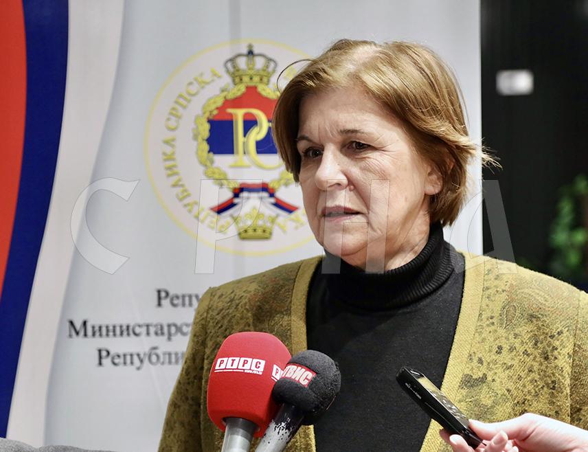 БАЊАЛУКА, 7. АПРИЛА /СРНА/ - Министар просвјете и културе Републике Српске Жељка Стојичић честитала је крсну сплаву Баговијести и 33 године рада Новинској агенцији Републике Српске СРНА, поручивши да Агенција као симбол вјеродостојног и правовременог информисања заслужује подршку институција да би се и даље развијала и јачала.