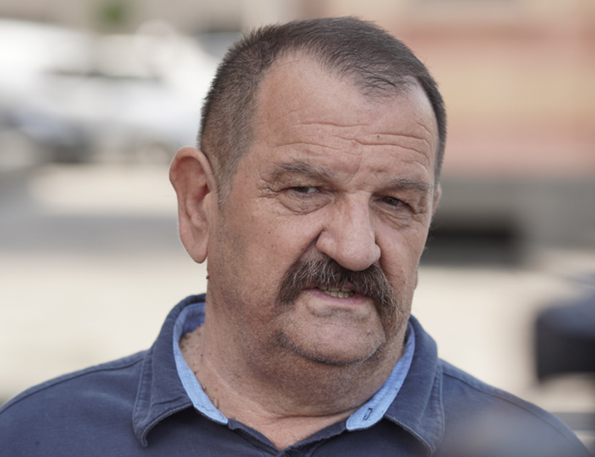 БАЊАЛУКА, 8. АПРИЛА /СРНА/ - Бањалучки адвокат Слободан Перић оцијенио је за Срну  да је доношење новог закона о гробљима у Хрватској резултат дугогодишње мржње према Србима на којима хрватски званичници граде своје политичке каријере, а све с циљем затирања српске културе и ћирилице у тој држави.