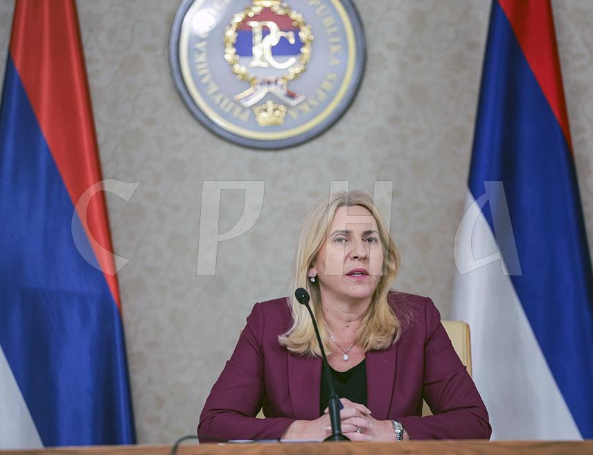 ИСТОЧНО САРАЈЕВО, 8. АПРИЛА /СРНА/ - Српски члан и предсједавајућа Предсједништва БиХ Жељка Цвијановић изјавила је да је спремна да разговара са високим представником ЕУ за спољне послове и безбједносну политику Кајом Калас о стварима које су од заједничког интереса или гдје треба да побољшају разумијевање, али да нема обавезу ни потребу да се за нешто правда.