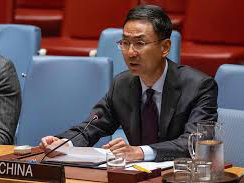 ЊУЈОРК, 8. АПРИЛА /СРНА/ - Кина је забринута због тога што Приштина затвара бројне српске институције на Косову и Метохији и упорно нарушава безбједност Срба на сјеверу Космета и њихов животни простор, те стога Пекинг позива привремене власти у Приштини да прекину такве поступке, смање тензије и заштите легитимна права и интересе Срба, изјавио је представник Кине у УН Генг Шуанг.