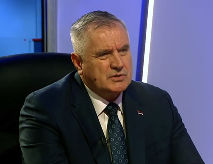 БАЊАЛУКА, 9. АПРИЛА /СРНА/ - Премијер Републике Српске Радован Вишковић изјавио је да се бошњачки политичари куну у БиХ, а све чине да је уруше.