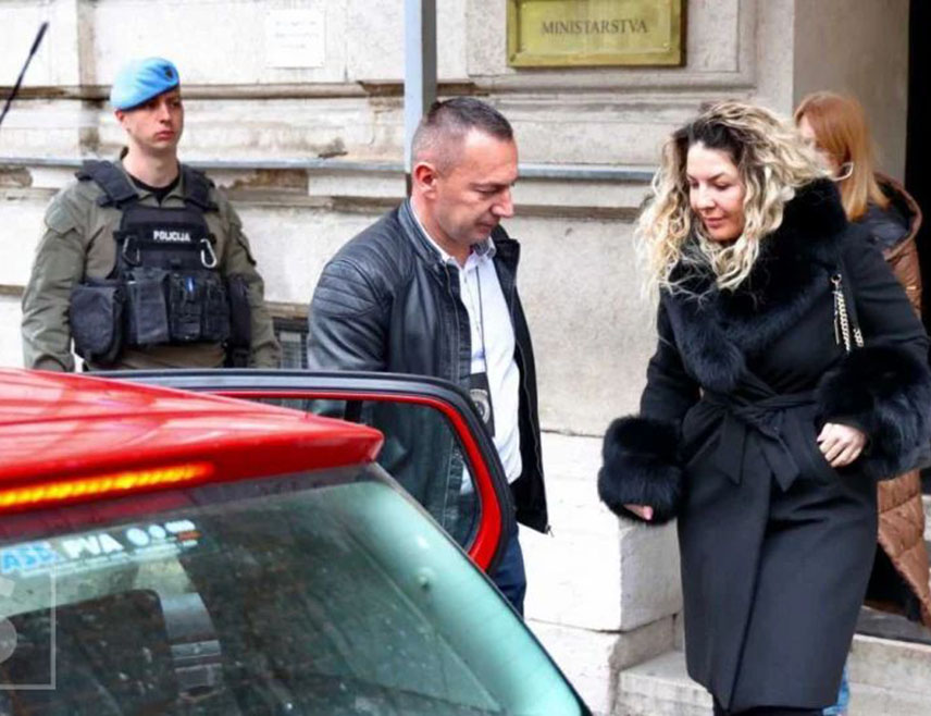 САРАЈЕВО, 10. АПРИЛА /СРНА/ - Министар за науку, високо образовање и младе у Кантону Сарајево Адна Месиховић и њен помоћник Џенита Витешкић ухапшене су данас због сумње да су незаконито запошљавале у овом министарству.