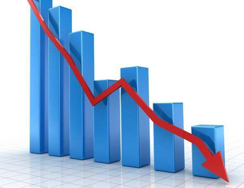 САРАЈЕВО, 10. АПРИЛА /СРНА/ - Број запослених у Федерацији БиХ /ФБиХ/ је, према подацима федералне Пореске управе, у драматичном паду и за три мјесеца ове године је мањи за 8.649.