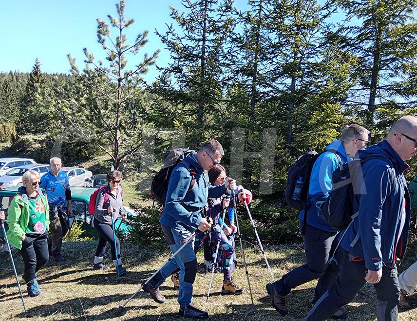 СОКОЛАЦ, 11. АПРИЛА /СРНА/ - Планинарска манифестација "Девети прољећни поход на Романију" биће одржана у недјељу, 13. априла, а очекује се око 200 учесника из 14 планинарских друштава, рекли су Срни у соколачком Планинарскоом друштву "Гласинац".