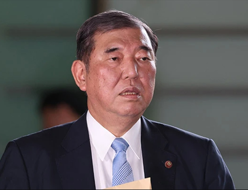 ОСАКА, 12.АПРИЛА /СРНА/ - Јапански премијер Шигеру Ишиба позвао је на важност јединства у свијету који је оптерећен "подјелама" на футуристичкој, али и традиционалној церемонији отварања Свјетског сајма.