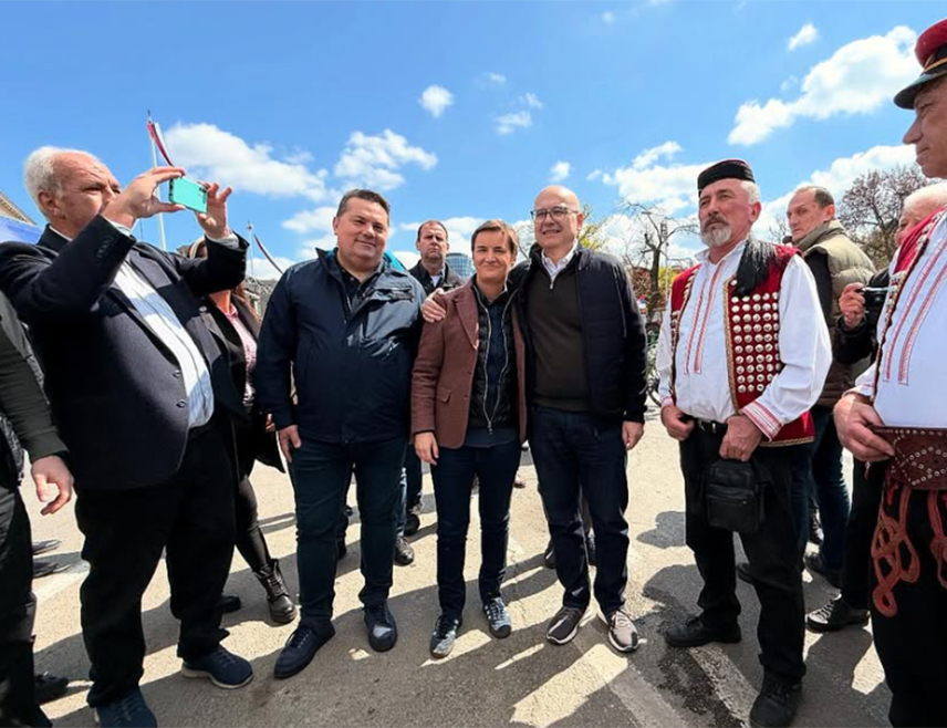 БЕОГРАД, 12. АПРИЛА /СРНА/ - Предсједник Народне скупштине Републике Српске Ненад Стевандић рекао је да свенародни сабор "Не дамо Србију" доживљава као једну врсту духовног Кајмакчалана, пробијања блокада и враћања Србије самој себи.