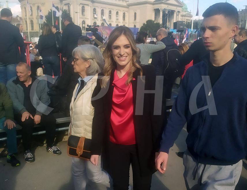 BELGRADE, APRIL 12 /SRNA/ - Serbia's Minister for Demography and Family Care in caretaking capacity, Milica Đurđević Stamenkovski, told SRNA that today at a large rally in Belgrade, Serbia, which had been silent in the previous months, spoke loudly, and that Serbdom gathered to express unity and love for the motherland.