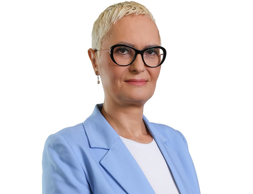 БАЊАЛУКА, 13. АПРИЛА /СРНА/ - Члан Градског одбора СНСД-а Маријана Каповић Соломун рекла је да су прелом или изваљивање стабала у Бањалуци све чешћа појава, чак и онда када није невријеме, због чега, за сада, хладовину стабала треба избјегавати у широком луку.