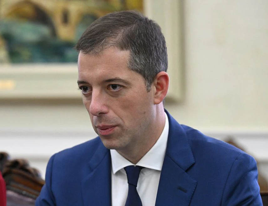 БЕОГРАД/ЛУКСЕМБУРГ, 13. АПРИЛА /СРНА/ - Министар спољних послова у техничком мандату у Влади Србије Марко Ђурић изјавио је вечерас да Србија чврсто верује у европску будућност, која ће бити заснована искључиво на уважавању њених националних интереса, међусобном поштовању и примјени стандарда који морају важити једнако за све.