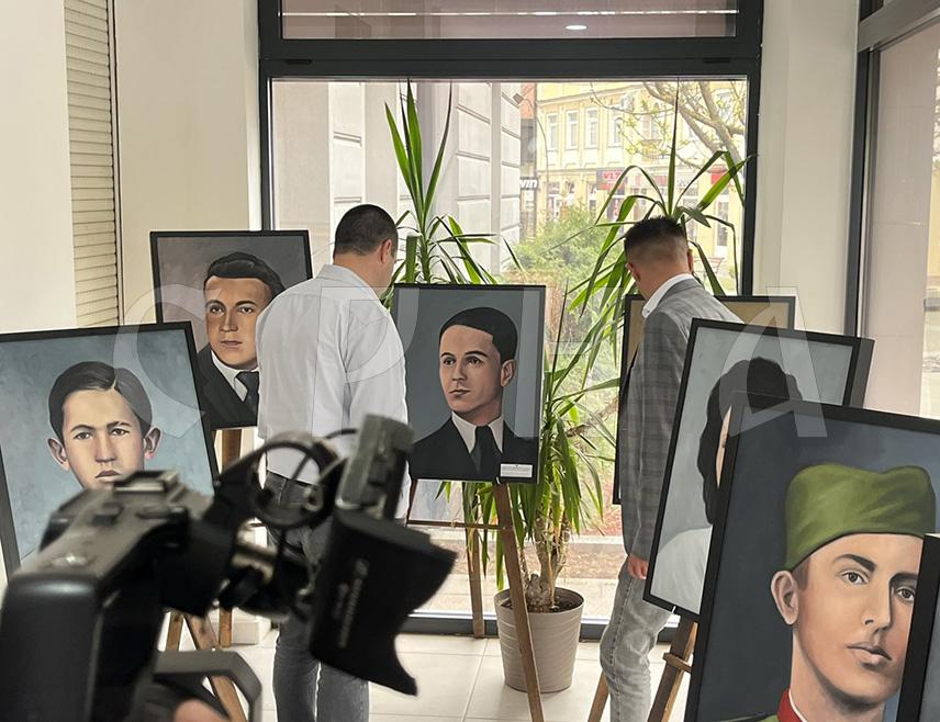 KOZARSKA DUBICA, APRIL 14 /SRNA/ - An exhibition of portraits of victims of the Jasenovac concentration camp by academic painter Branko Jungić was opened in the building of the Kozarska Dubica Municipality.