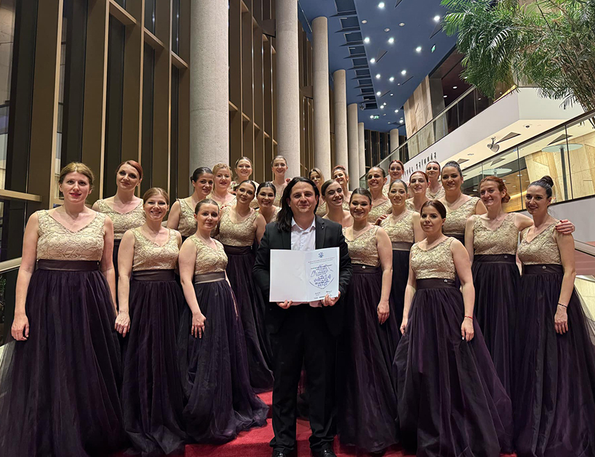 BANJA LUKA, APRIL 17 /SRNA/ - The female chamber choir Banjalučanke from Banja Luka won a gold medal in the category of traditional music at the renowned 19th International Choir Competition in Budapest.