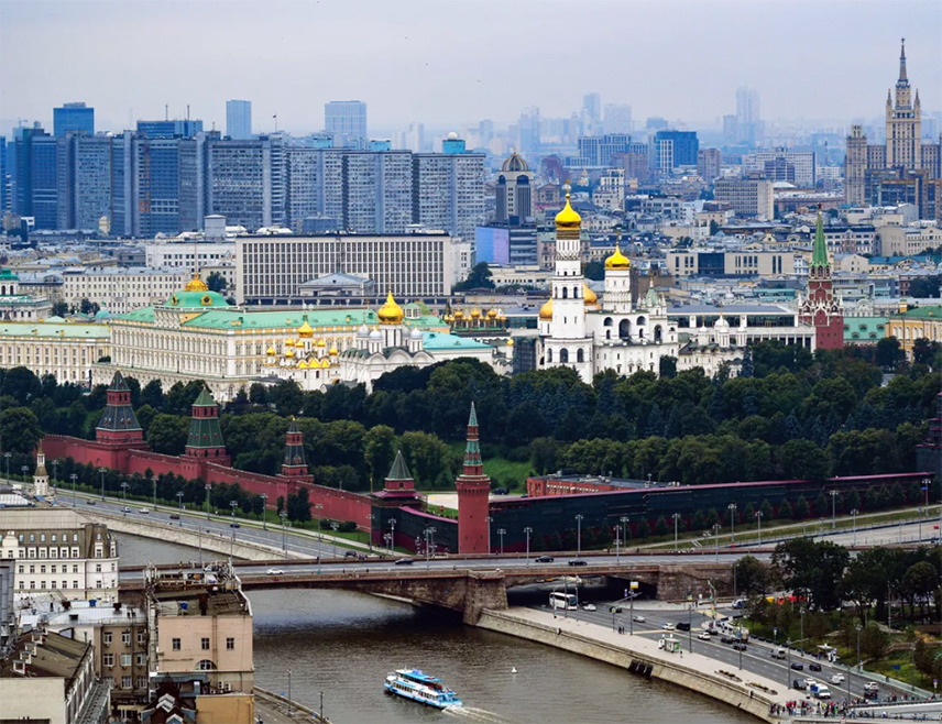 МОСКВА, 20.АПРИЛА /СРНА/ - Данашњи дан у Москви најтоплији је 20. април у историји, са температуром од 24,4 степена Целзијусова, изјавио је специјалиста метеоролошког центра "Фобос", Михаил Леус.