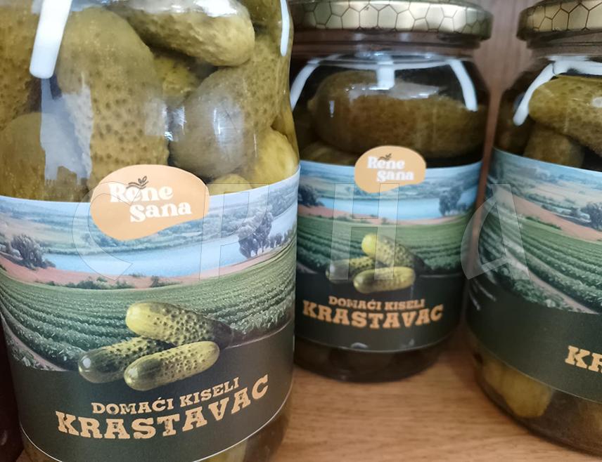 НОВИ ГРАД, 24. АПРИЛА /СРНА/ - Пољопривредна задруга "Агронова" из Новог Града брендирала је задружне производе које на тржишту нуди под називом "РенеСана".