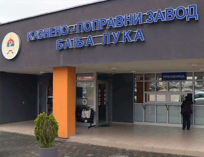 БАЊАЛУКА, 25. АПРИЛА /СРНА/ - Министарство правде Републике Српске предузело је одговарајуће мјере и затражило хитан извјештај управе Казнено-поправног завода /КПЗ/ Бањалука, имајући у виду озбиљност навода у појединим медијима да притворенику В. М. није указана медицинска помоћ упркос обраћању службеним лицима.