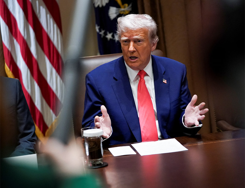 ВАШИНГТОН, 28. АПРИЛА /СРНА/ - Предсједник САД Доналд Трамп оптужио је америчке медије за фалсификовање резултата испитивања јавног мњења.