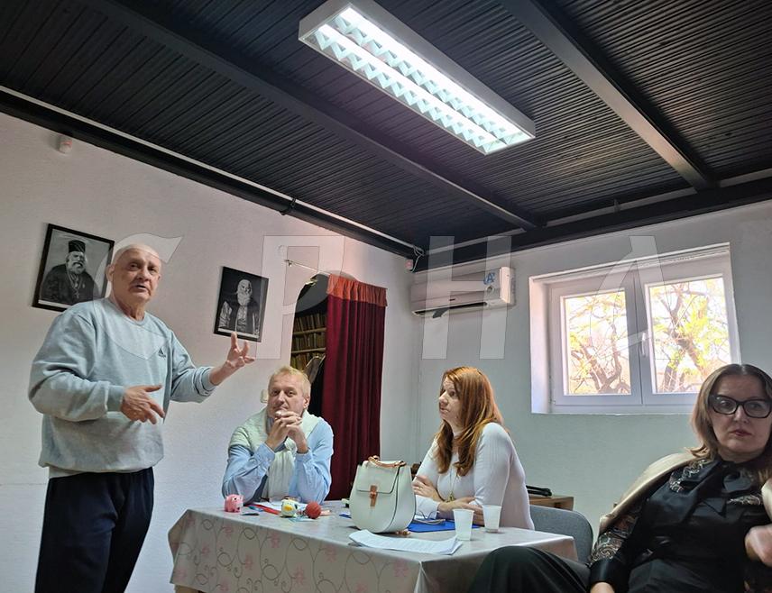 СПЛИТ, 1. МАЈА /СРНА/ - Чланови драмске секције Просвјетиног пододбора у Сплиту наступиће сутра на Сусрету културног стваралаштва националних мањина овог града.