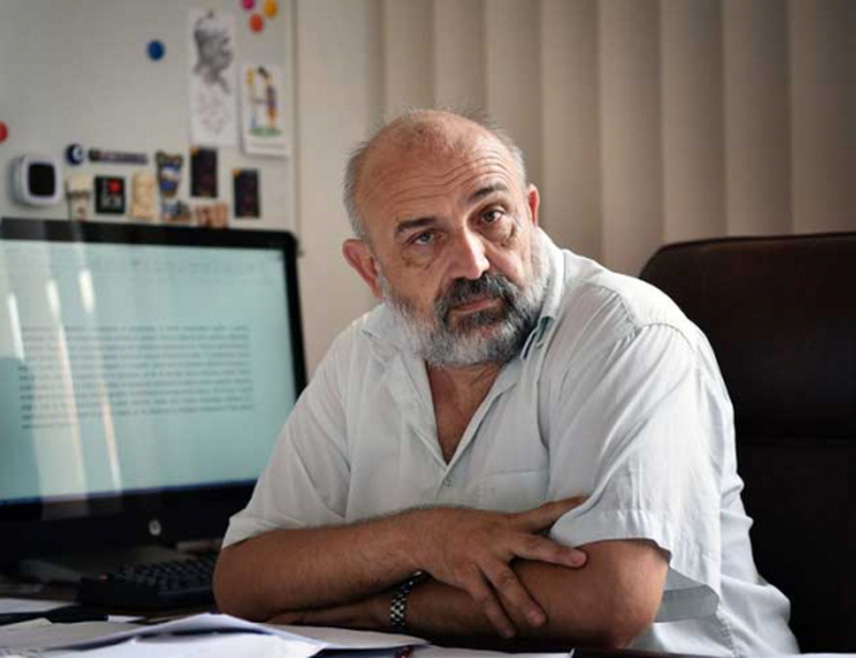 БАЊАЛУКА, 6. МАЈА /СРНА/ - Обдукцијом је утврђено да је лице чији су иницијали С.Ч. /37/, које је убијено у бањалучком насељу Лауш, имало 20 прострелних рана, рекао је Срни вјештак судске медицине Жељко Каран.