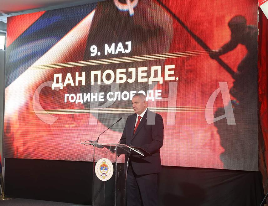 БАЊАЛУКА, 9. МАЈА /СРНА/ - Предсједник Владе Републике Српске Радован Вишковић рекао је да је 9. мај један од најважнијих датума у свјетској историји и дан када је српски народ са осталим слободарским народима донио слободу.