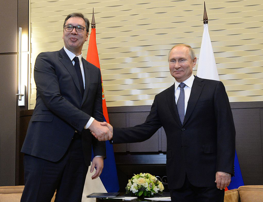 БЕОГРАД, 9. МАЈА /СРНА/ - Предсједник Руске Федерације Владимир Путин истакао је током разговора у Москви са предсједником Србије Александром Вучићем да цијени независан и суверен курс Србије у међународним пословима, као и то што је Вучић и поред притисака учествовао на војној паради поводом обиљежавања 80 година од побједе над фашизмом.