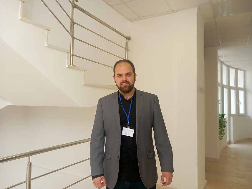 БАЊАЛУКА, 11. МАЈА /СРНА/ - Војска Републике Српске /ВРС/ израсла је из народа који није хтио да дозволи понављање геноцида, а у одбрани Српске њене јединице поднијеле су огромне жртве захваљујући којима се данас живи у слободи, рекао је Срни виши сарадник Института историјских наука Универзитета у Источном Сарајеву Георгије Вулић.