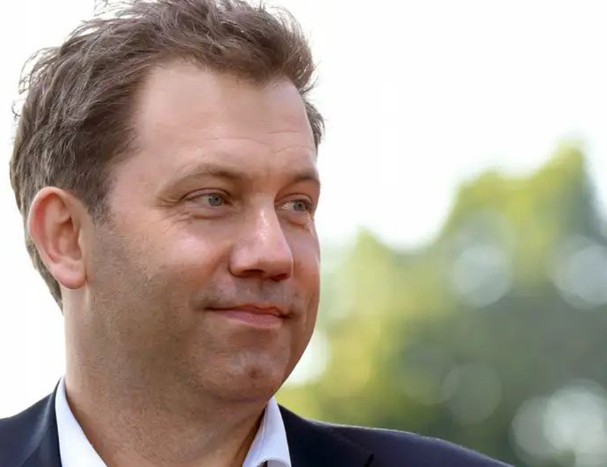 БЕРЛИН, 12. МАЈА /СРНА-Ројтерс/ - Већи приведни раст у Њемачкој, са реформама нове Владе, биће добра вијест за Европу, рекао је њемачки министар финансија Ларс Клингбајл.