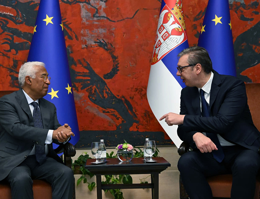 БЕОГРАД, 13. МАЈА /СРНА/ - Предсједник Србије Александар Вучић изразио је увјерење да ће у ЕУ бити разумијевања за отварање кластера у преговарачком процесу Србије без обзира на његов пут у Москву, те да је недвосмислена политичка воља Србије да буде на европском путу.