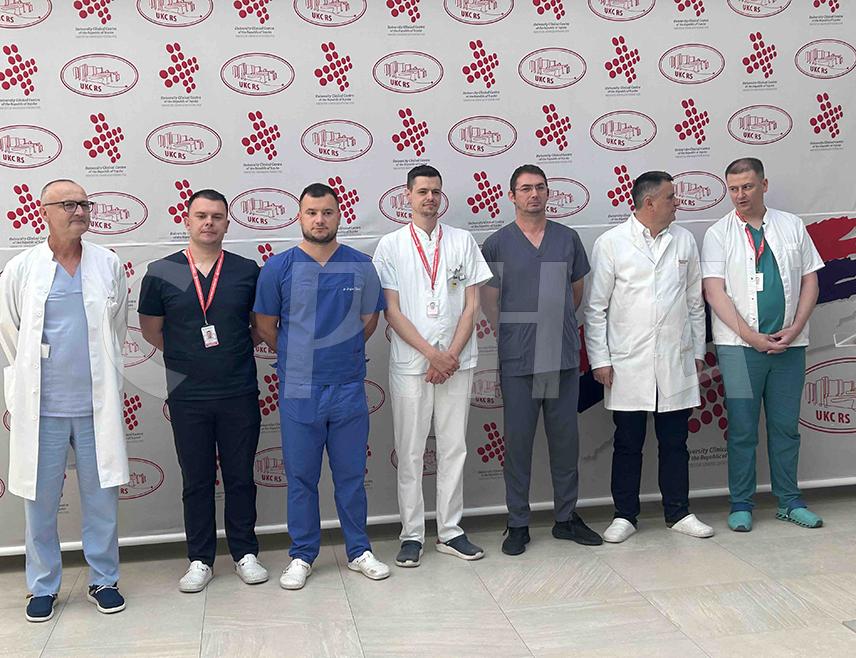 BANJA LUKA, MAY 15 /SRNA/ – The medical team of the University Clinical Center /UCC/ of Republika Srpska today successfully performed, for the first time in Srpska, two procedures of transcatheter arterial chemoembolization of the liver on patients with liver tumors.