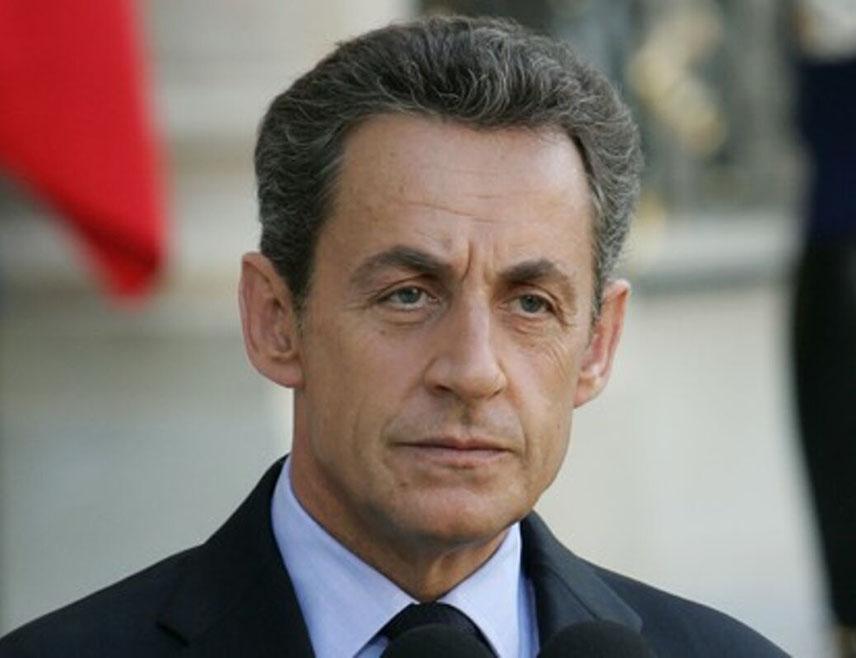 ПАРИЗ, 15. МАЈА /СРНА/ - Осуђени бивши француски предсједник Никола Саркози ослобођен је обавезе да носи наногицу, након што ју је имао на себи три мјесеца, одлучио је суд у Паризу.