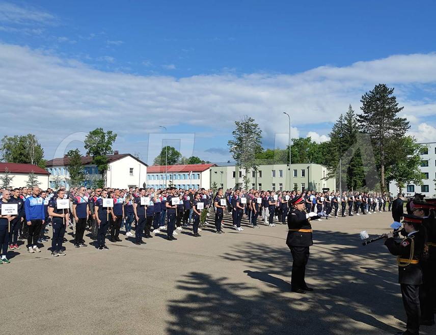 БАЊАЛУКА, 17. МАЈА /СРНА/ - Министар унутрашњих послова Републике Српске Синиша Каран данас је у Центру за обуку у Залужанима код Бањалуке отворио "Полицијаду", спортске игре радника МУП-а Српске, поручивши да је то једна од манифестација њиховог укупног потенцијала и снаге у обављању уставних и законских дужности.