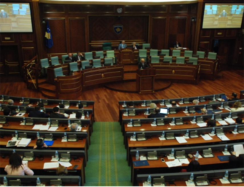 ПРИШТИНА, 17. МАЈА /СРНА/ - Скупштиона самопроглашеног Косова ни 17. пут није конституисана, јер и даље траје спор о начину гласања.
