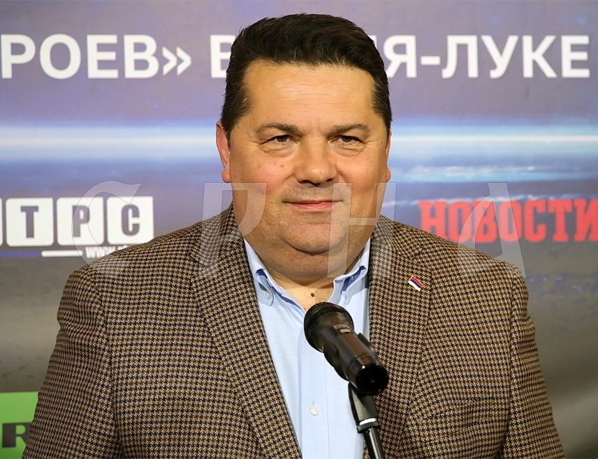 БАЊАЛУКА, 19. МАЈА /СРНА/ - Предсједник Народне скупштине Републике Српске Ненад Стевандић изјавио је вечерас да су односи између Срба и Руса међу најстаријим пријатељским односима на Балкану, те да не подлијежу историјској провјери као неки други.