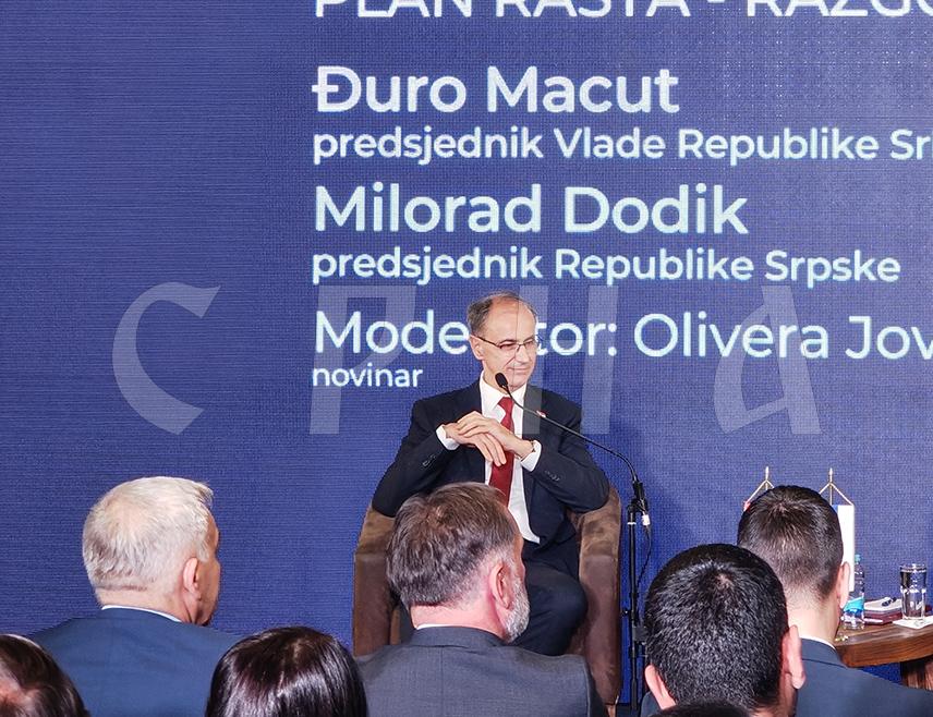 ЈАХОРИНА. 20. МАЈА /СРНА/ - Предсједник Владе Србије Ђуро Мацут изјавио је данас на Јахорини да су повезивања на Балкану, интеграције и одрживи раст у региону веома значајна питања будућности држава на том подручју, истичући да је дугорочно гледано, будућност у регионалној сарадњи, привредној и инфраструктурној.