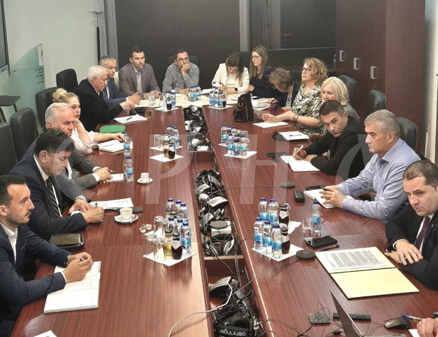 БАЊАЛУКА, 20. МАЈА /СРНА/ - Увођење система масовне процјене вриједности непокретности у Републици Српској капитални је пројекат за Српску јер ће створити базу података која ће бити вишеструко корисна у разним областима, изјавио је директор Републичке управе за геодетске и имовинско-правне послове /РУГИПП/ Драган Станковић.