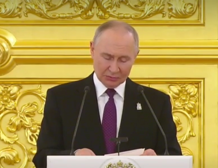 КУРСК, 21. МАЈА /СРНА/ - Украјински милитанти који уништавају споменике посвећене совјетским борцима у Другом свјетском рату показују огроман идиотизам и откривају своју неонацистичку природу, изјавио је предсједник Русије Владимир Путин.