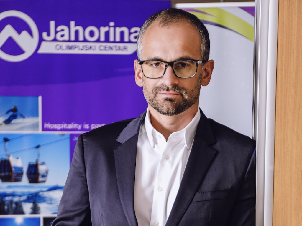 ЈАХОРИНА, 22. МАЈА /СРНА/ - Директор Олимпијског центра "Јахорина" Дејан Љевнаић изјавио је да Ски-центар "Игришта" код Власенице има огроман потенцијал, те да је жеља да ова туристичка дестинација живи свих 365 дана у години.