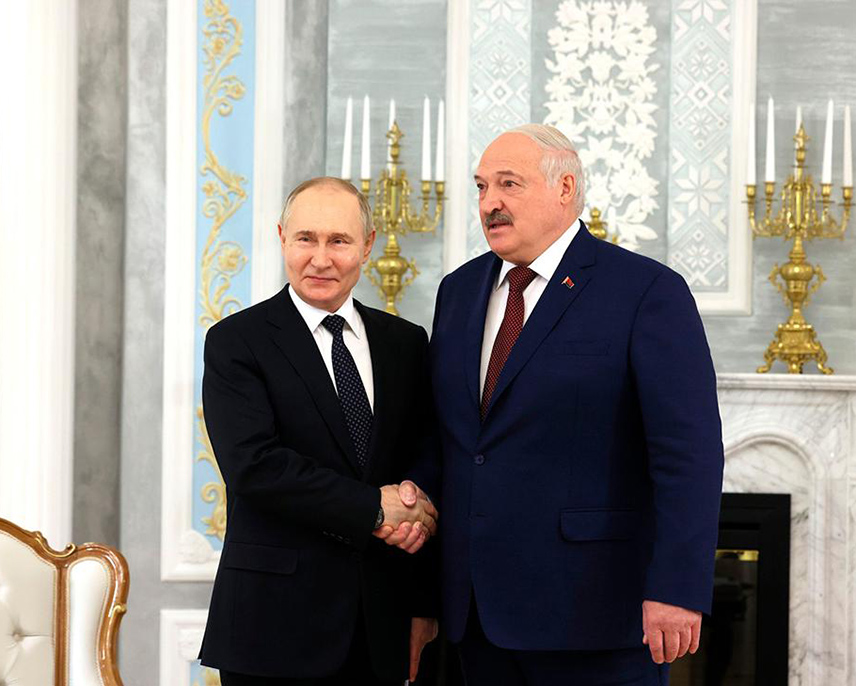 МОСКВА, 26. МАЈА /СРНА-РИА Новости/ - Руски предсједник Владимир Путин захвалио је бјелоруском предсједнику Александру Лукашенку за олакшавање договора Русије и Украјине о размјени заробљеника, објавио је Телеграм канал "Пул первого", близак служби за медије бјелоруског предсједника.