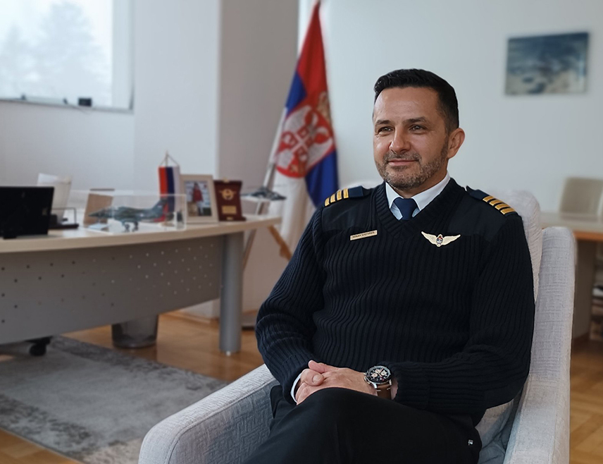 БАЊАЛУКА, 27. МАЈА /СРНА/ - Тим Управе за ваздухопловство Министарства унутрашњих послова /МУП/ Републике Српске успјешно је реализовао ваздушни медицински транспорт четворогодишње дјевојчице из Tребиња на Универзитетски клинички центар /УКЦ/ Републике Српске у Бањалуку.